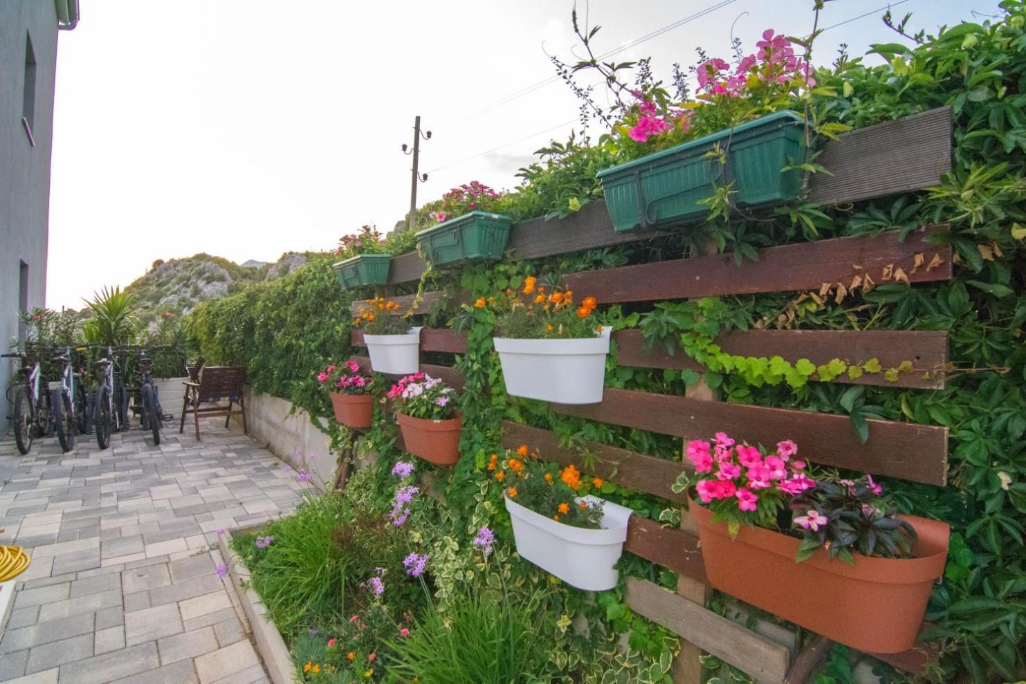 Village Holiday Apartman With Heated Pool Maslina Kostanje エクステリア 写真