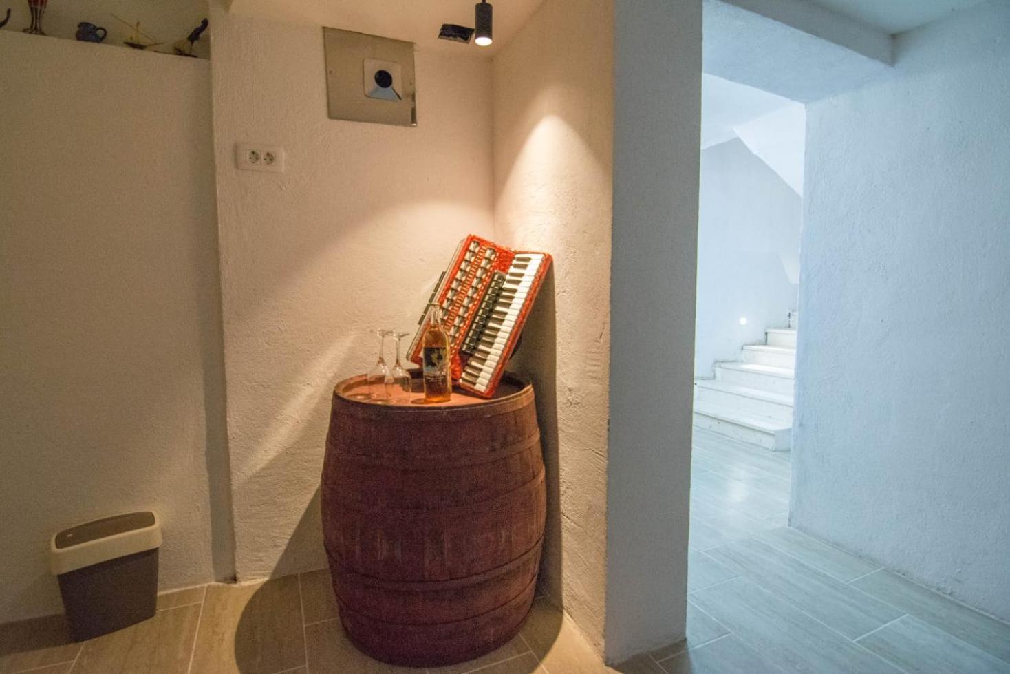 Village Holiday Apartman With Heated Pool Maslina Kostanje エクステリア 写真